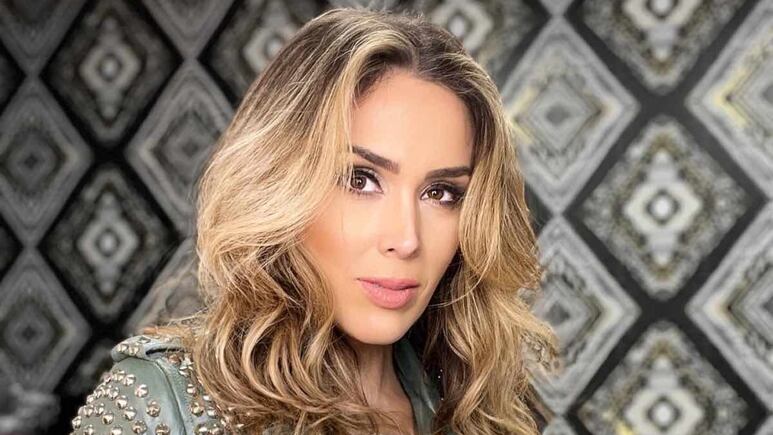 ¡Bye balayage! Jacky Bracamontes apuesta por el cabello castaño, el favorito de la primavera