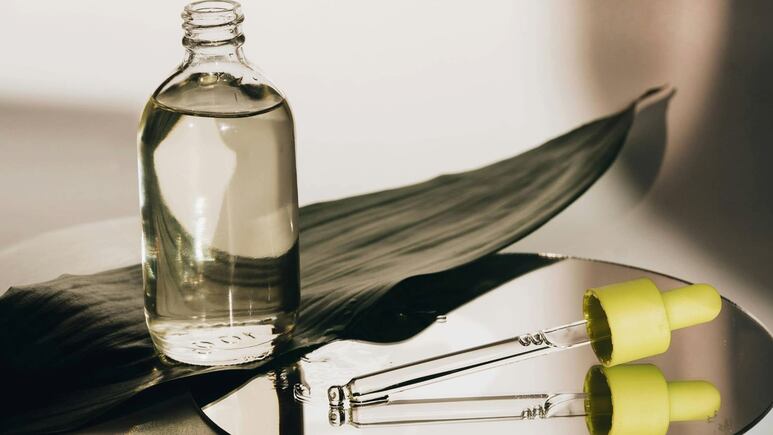 Aceite casero para desaparecer las várices y lucir espectacular en las fiestas de fin de año en la playa