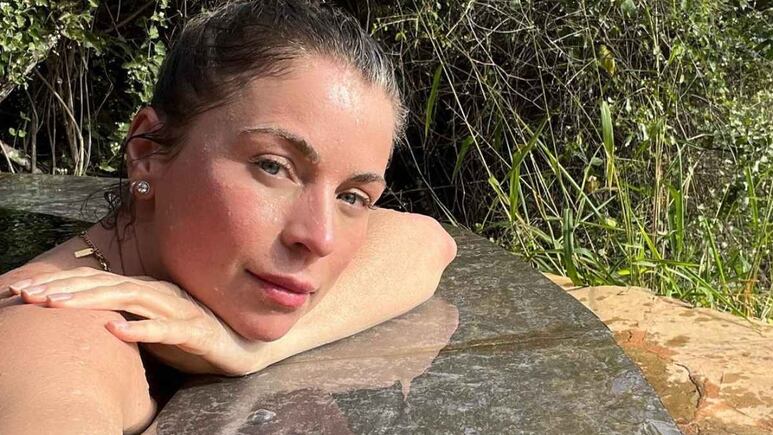 Ludwika Paleta nos enseña el mejor ejercicio para lograr abdomen de acero a los 44