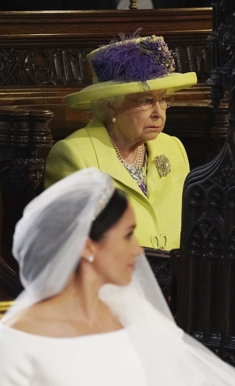 Colores que usó Isabel II en distintas bodas reales