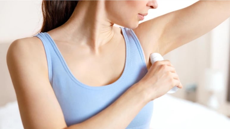 5 ingredientes naturales que puedes usar para eliminar el mal olor de axilas cuando se te acaba el desodorante