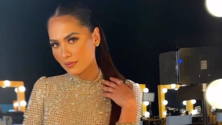 Andrea Meza destaca con espectacular vestido corte sirena en la final de Miss Universo 2023