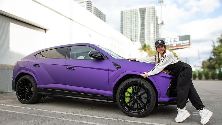 Shakira anuncia al ganador de su Lamborghini FOTO: instagram @shakira