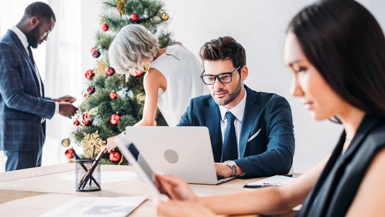 Ideas para decorar la oficina 2024 de forma elegante y con poco presupuesto