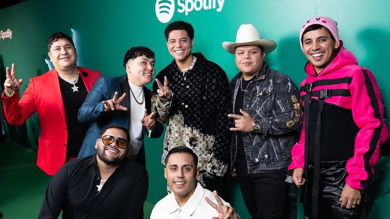 Grupo Firme cancela concierto en Estados Unidos por problemas con visas: Esto se sabe