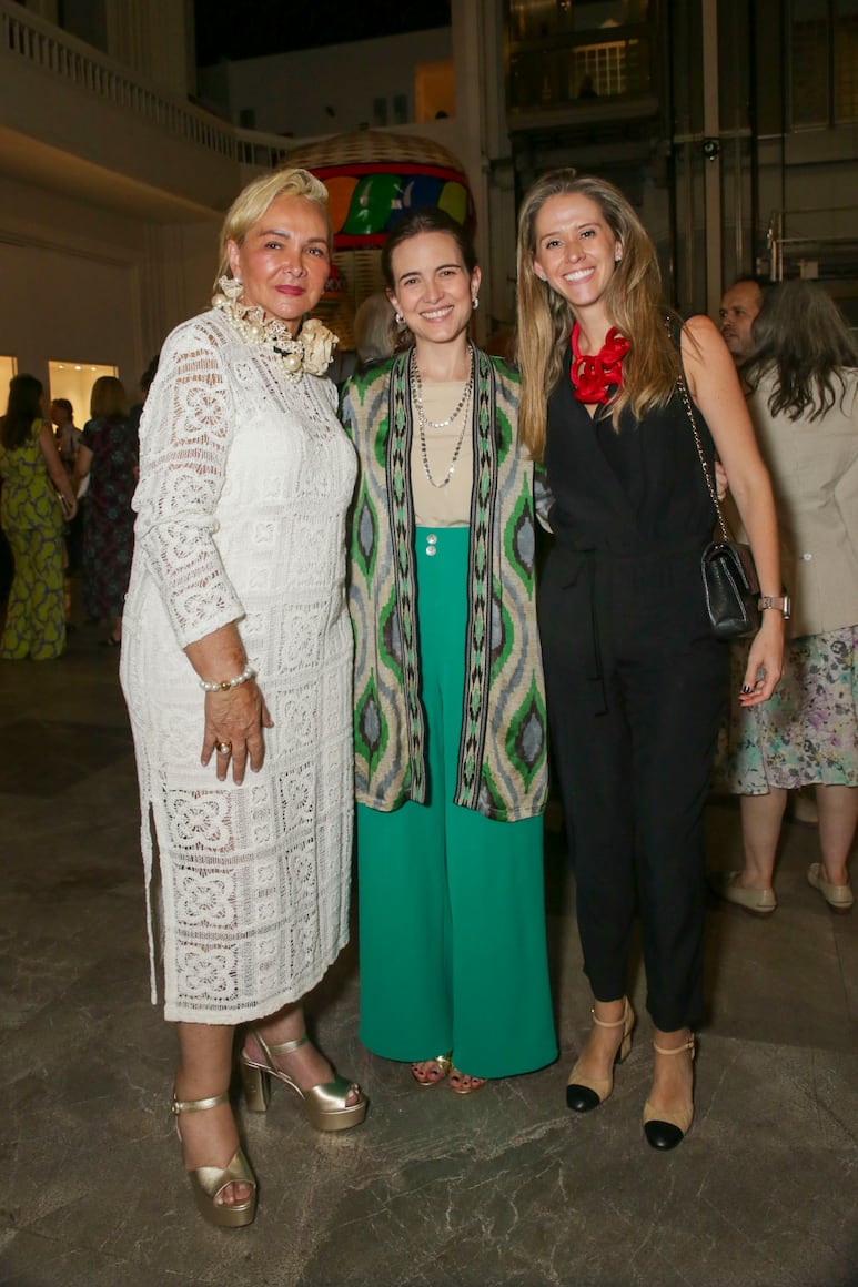 Esperanza Alanís , Mercedes Vigil, Alejandra Cervantes