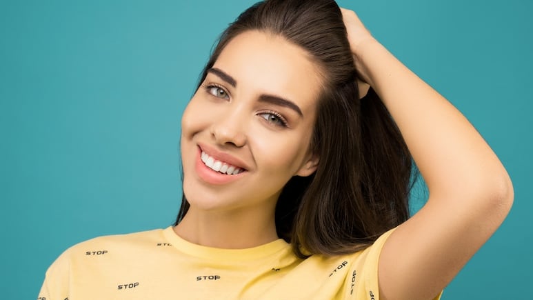 Mascarillas de maicena para un cabello suave, lacio y sin frizz
