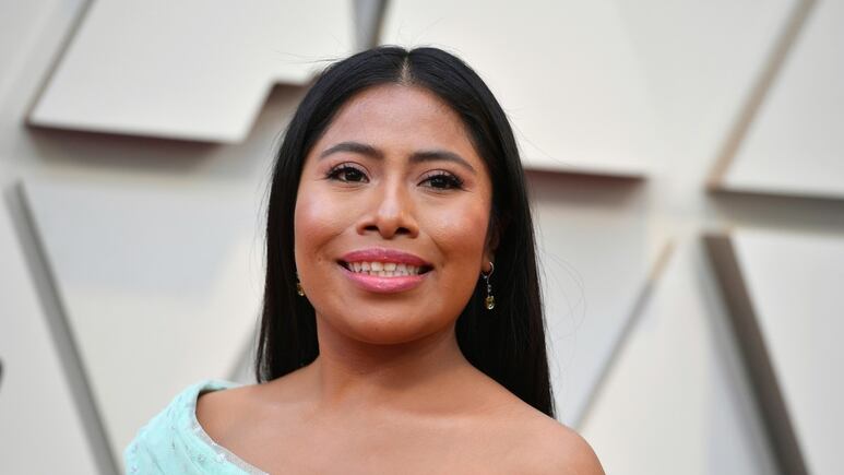 ¡Copia el look! Yalitza Aparicio presume outfit deportivo con leggings: FOTOS
