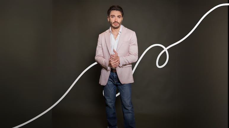 Axel Santos nos habla de arte, inspiración y su regreso en la nueva temporada de Rosario Tijeras