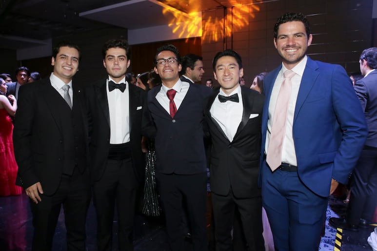 Graduación medicina Anáhuac
