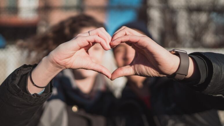 Cáncer en el amor: Estos son los signos zodiacales de los que se enamora fácilmente