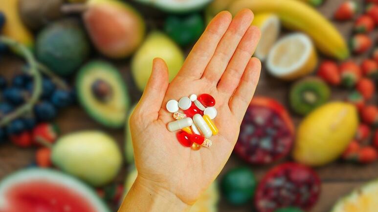 Estas son las mejores vitaminas para regular las hormonas después de los 50