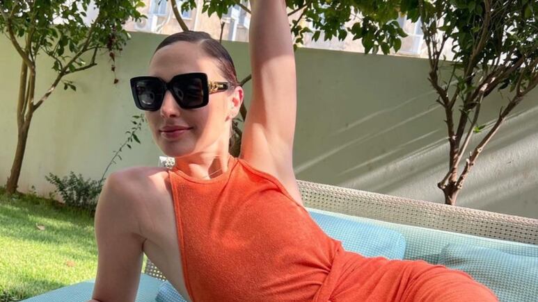 Gal Gadot revela rutina de abdominales para lucir vientre plano en bikini después de los 30