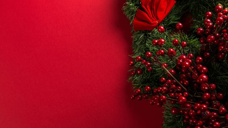 Manualidades: 3 ideas de decoraciones navideñas para puertas con poco dinero