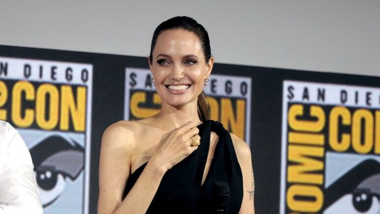 El remedio casero de Angelina Jolie para rejuvenecer y lucir de 20 a los 40