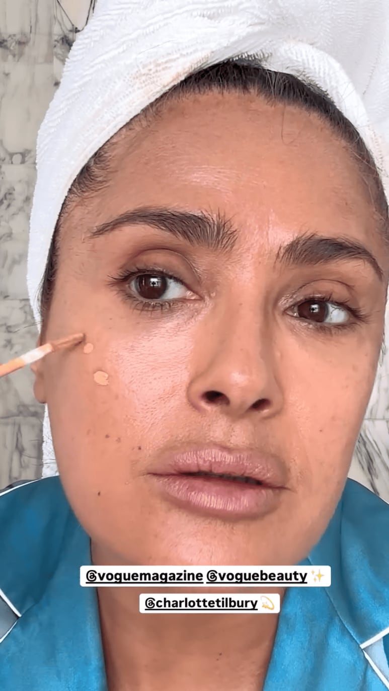 Salma Hayek comparte sus tips de maquillaje
