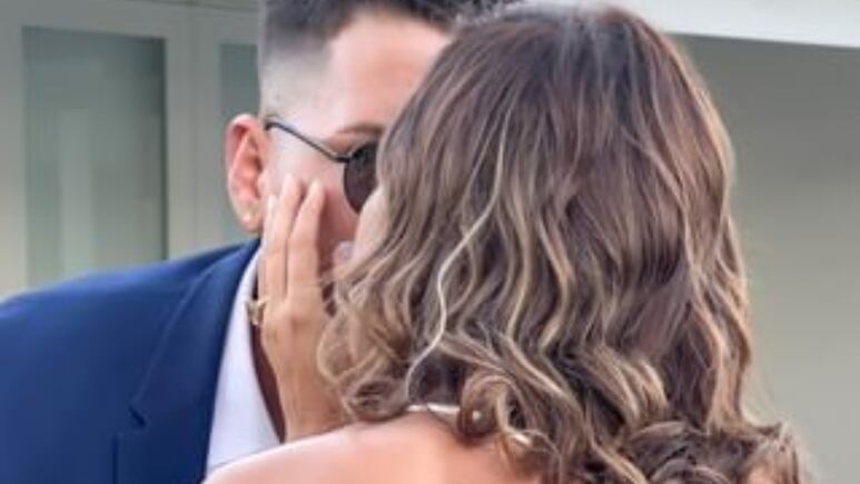 Adamari López estrenaría romance con misterioso joven