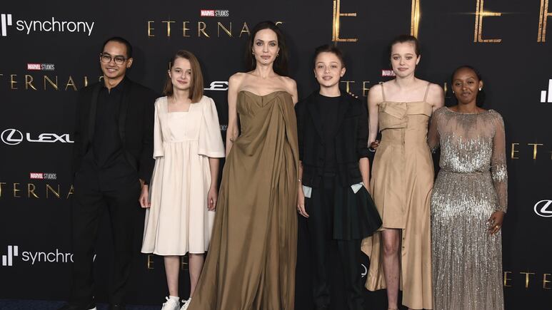 Angelina Jolie revela lo que piensan sus hijos sobre la supuesta relación con The Weeknd