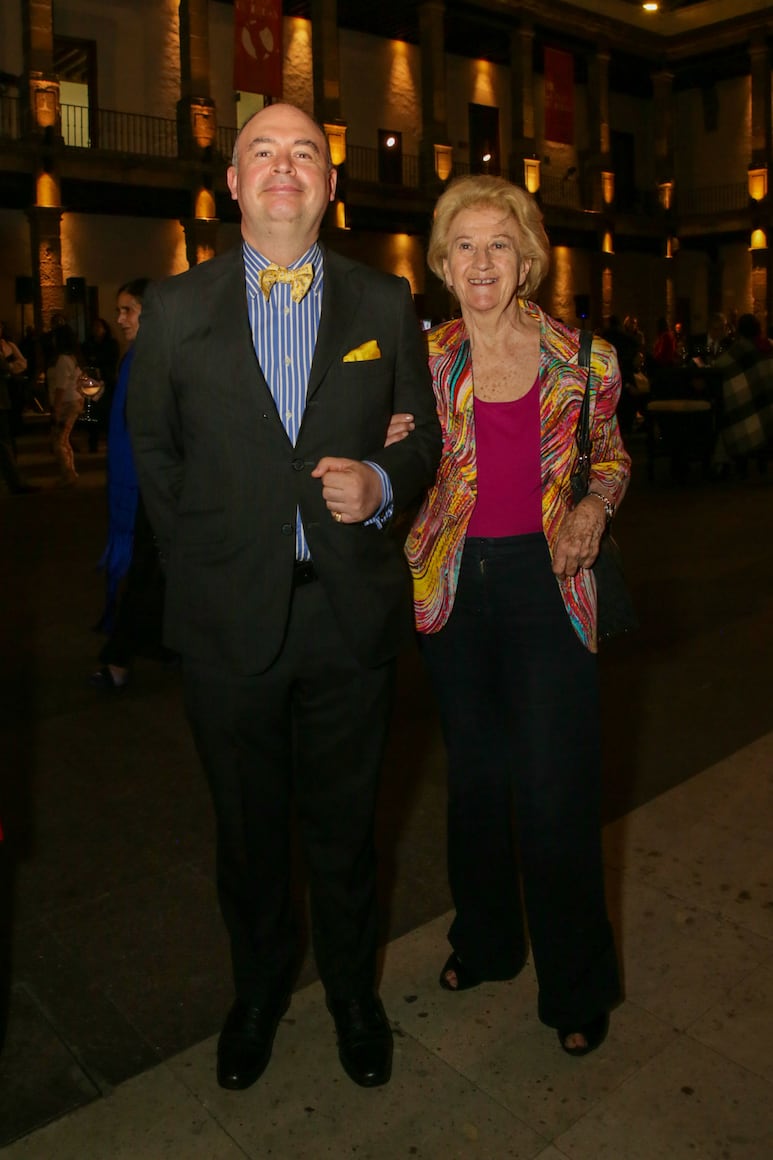 Xavier López Portillo, Cristina Artigas de Latapi.