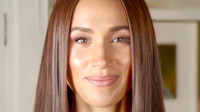 Meghan Markle estrena corte de cabello antiedad y tinte castaño que rejuvenece 20 años