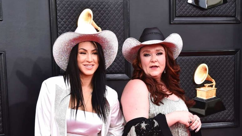Grammys 2022: Los peores looks y errores en moda que vimos en la alfombra roja