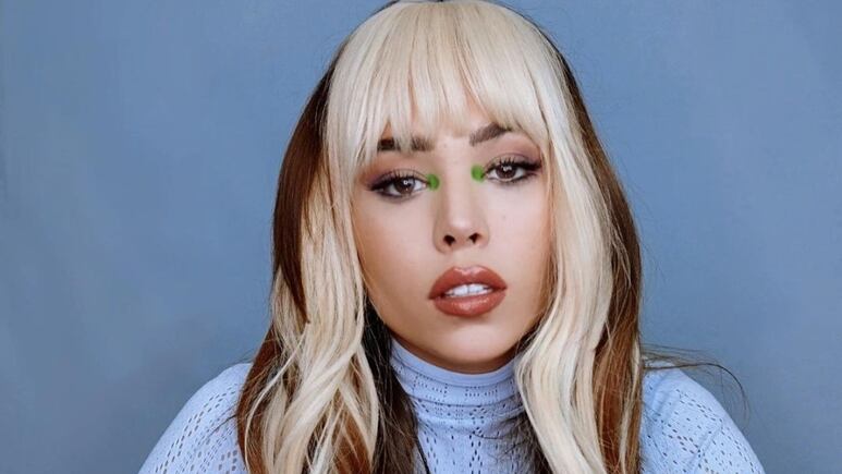 Danna Paola se cambió el look de pelo, ¡está muchísimo más rubia! (FOTOS)