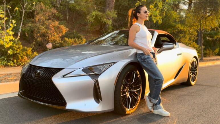 Kate del Castillo rifa un auto de lujo y así puedes conseguir boletos por menos de mil pesos