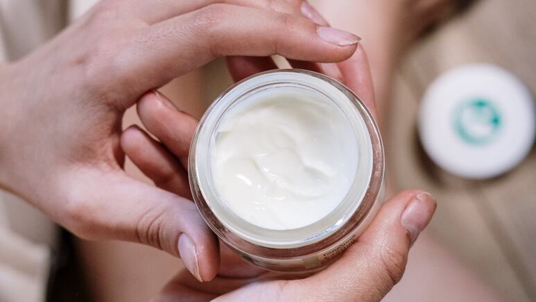 Piel de porcelana: Haz esta crema aclaradora de garbanzos que elimina patas de gallo y arrugas profundas