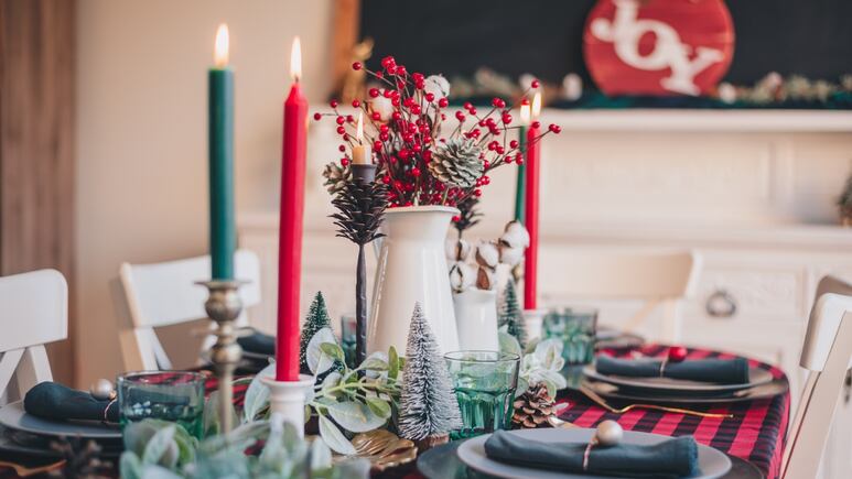 5 ideas para decorar tu mesa navideña para que se vea elegante y lujosa