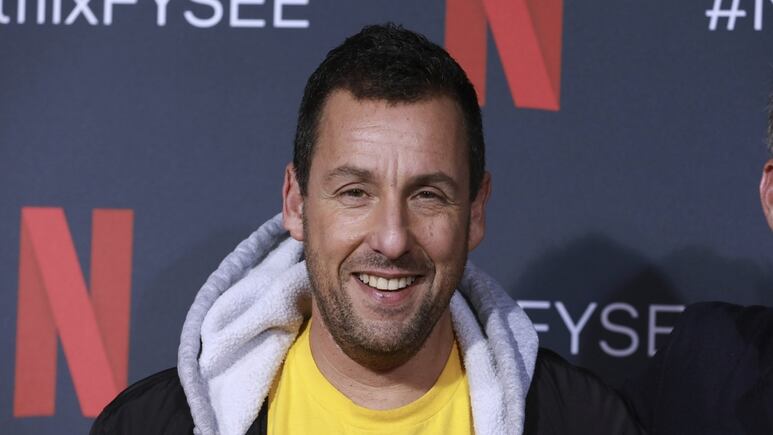 La tierna historia de Adam Sandler y su perrito que se convirtió en su padrino de bodas