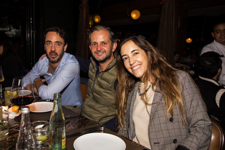 Carlos Padilla, Santiago Rocha, Isabel Padilla.
