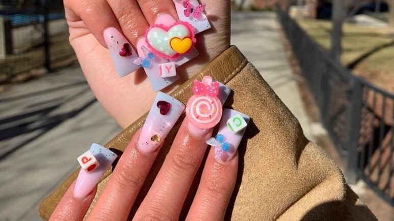 ¿Cuáles son los diseños de uñas de pato, la nueva tendencia de TikTok? (FOTO)