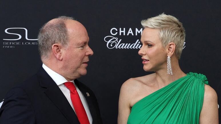 El príncipe Alberto deja a la princesa Charlene como su regente, pero sin poder