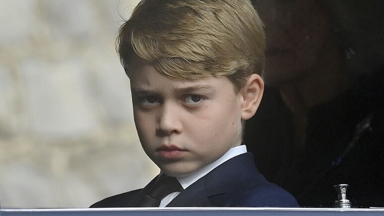 La foto que comprueba el increíble parecido del príncipe George a su abuelo, el Rey Carlos III