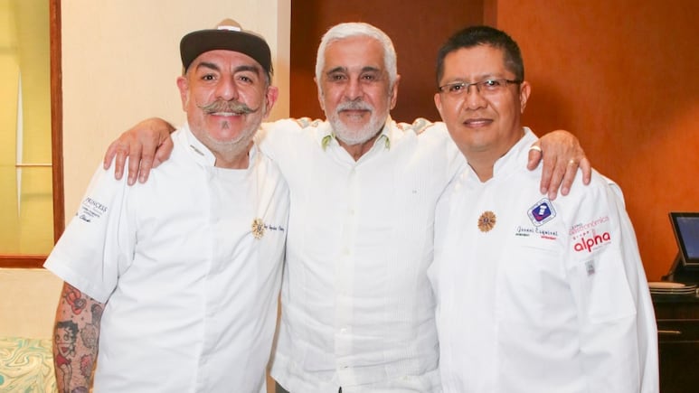 Disfrutan de excelencia gastronómica en la Gala del Club Vatel a cargo del chef Jovani Esquivel