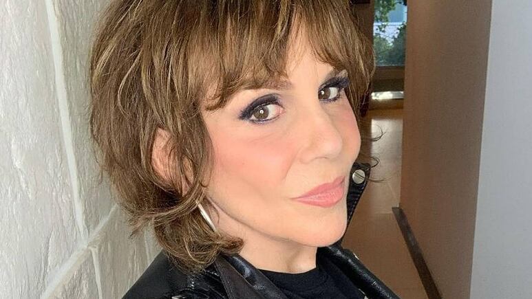 Rebecca Jones venció a la neumonía y regresa a casa; ¿qué pasará con su personaje en Cabo?