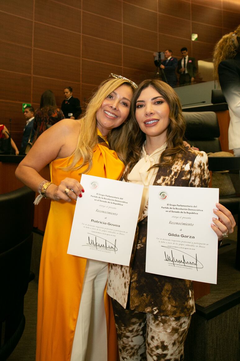 Patricia Gobea y Gilda Garza