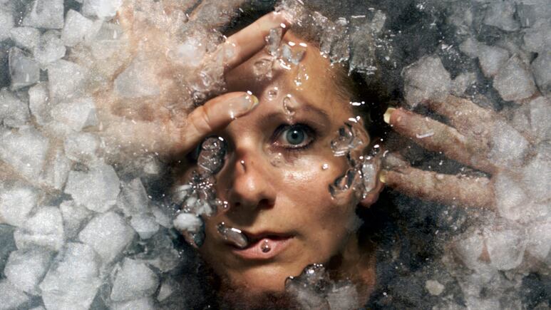 Terapia de hielo: la forma de cuidar tu salud y refrescarte al mismo tiempo este verano
