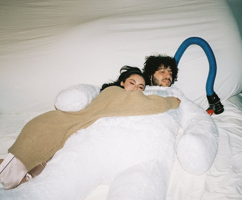 Benny Blanco confiesa su deseo de ser papá junto a Selena Gómez