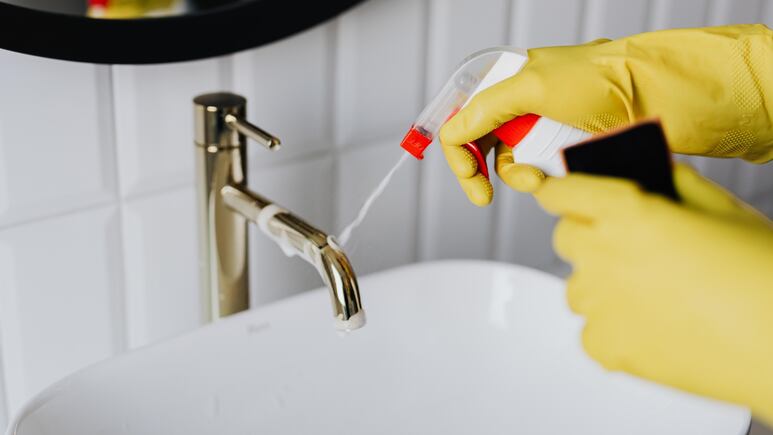 Haz un limpiador para acero inoxidable con vinagre FÁCIL y RÁPIDO