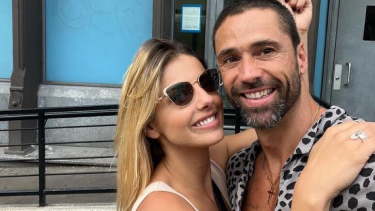 Michelle Renaud deslumbra con vestido de novia en su boda con Matías Novoa