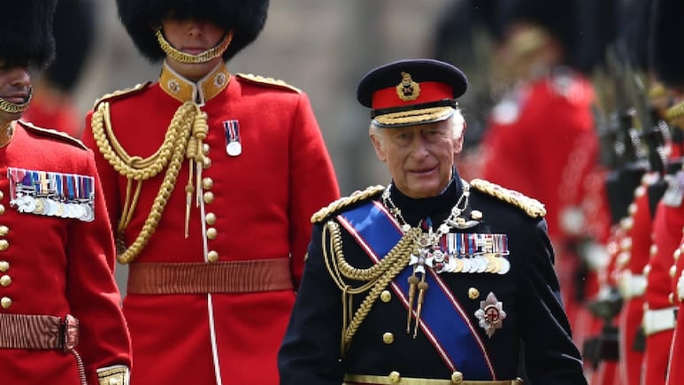 Carlos III recuerda a víctimas de Air India en Trooping the Colour 2025