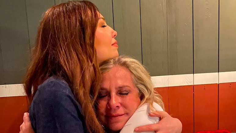 Thalía recuerda con amor a su hermana Ernestina Sodi en el día que cumpliría 65 años