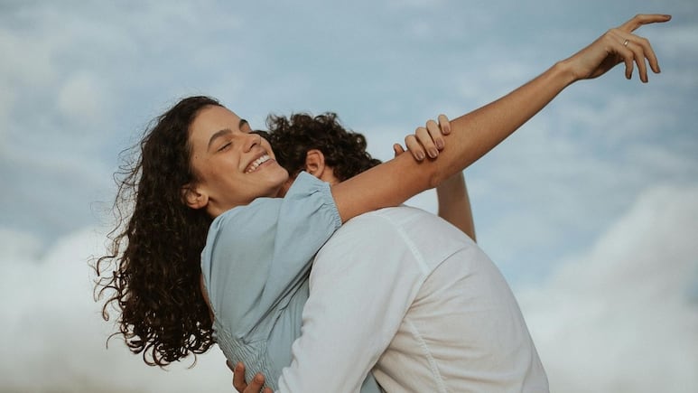 La edad ideal para encontrar al amor de tu vida, según ChatGPT