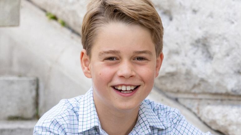 Kate Middleton y el príncipe William celebran el décimo cumpleaños de George con una foto inédita