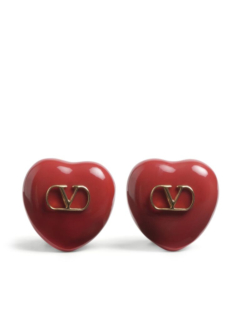 Aretes, Valentino