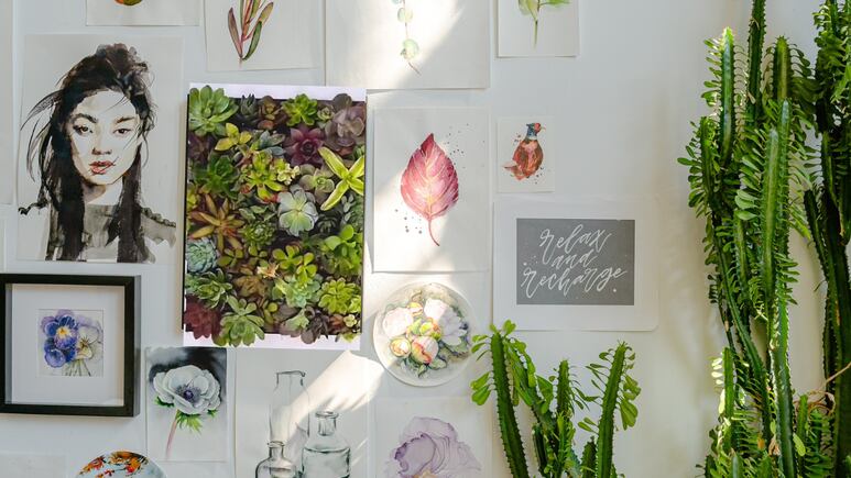 DIY: Haz una maceta de pared usando una cubitera de hielos