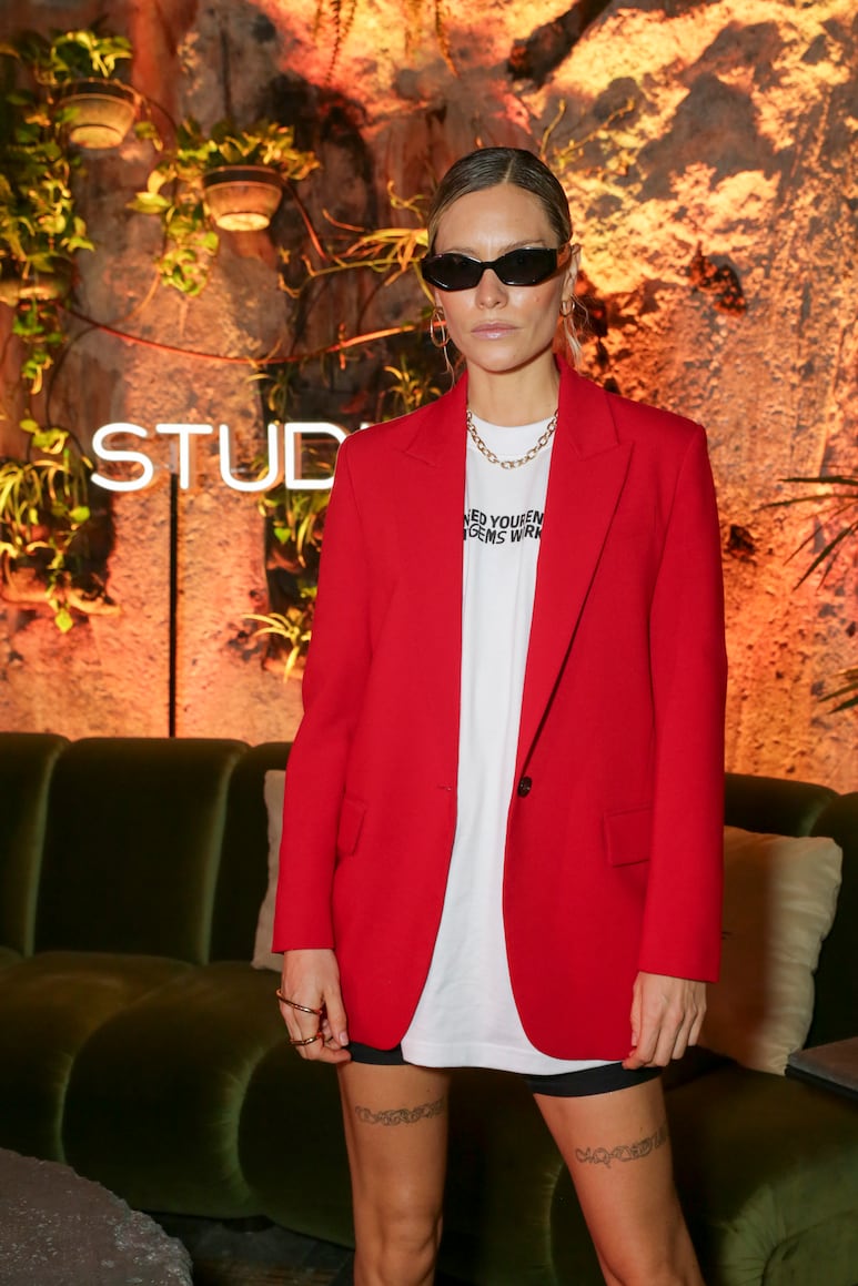 Studio F