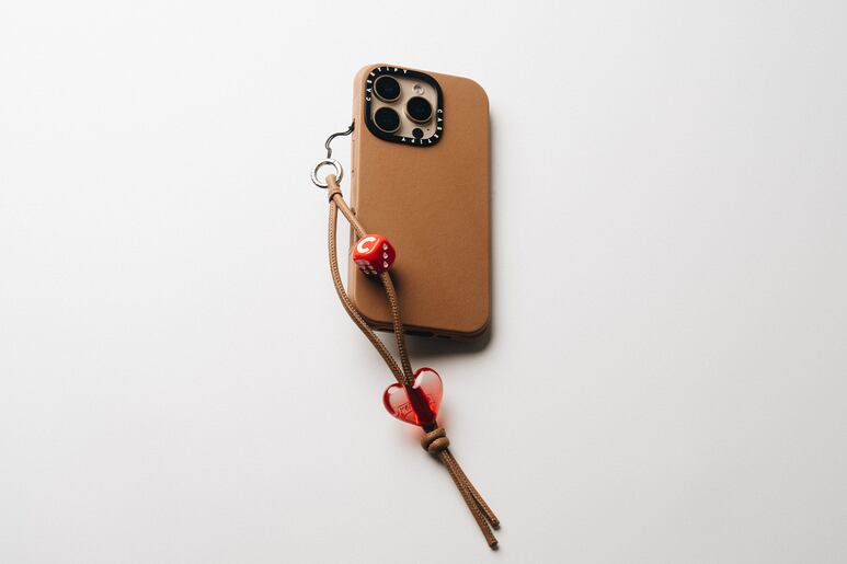 Funda celular, Casetify