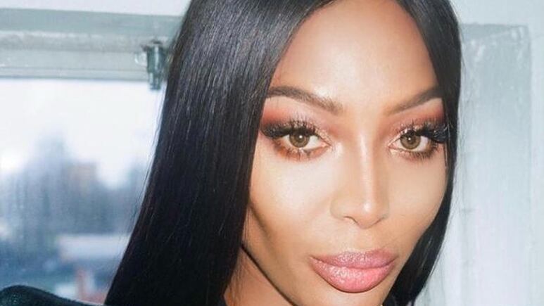 Naomi Campbell es mamá por primera vez a sus 50 años (FOTO)